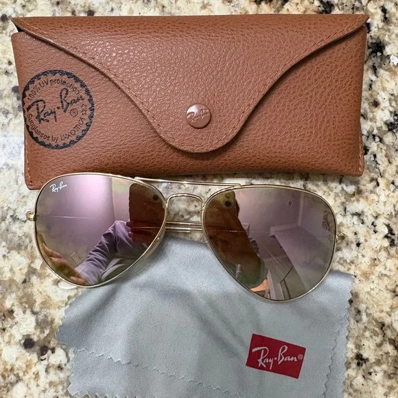 Ray-Ban Gold Frame Sunglasses with Pink Lenses - Picture 3 of 4